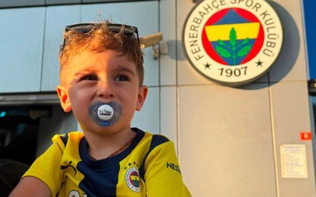 Forması çıkartılmaya çalışılan minik Fenerbahçeli taraftar, Kadıköy’de!
