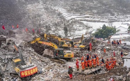 Çin'de toprak kayması! Facia anları kamerada: 10 ölü