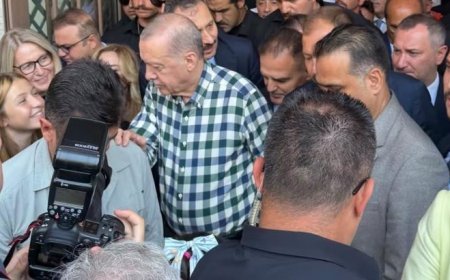 Erdoğan'dan Marmaris'te kendisini karşılayan belediye başkanına: Gelmek istiyorsan kapımız açık