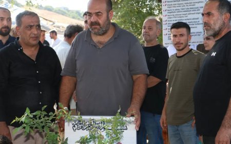 Narin cinayetinin ikinci yılı. Mezarı başında anıldı