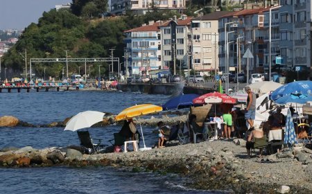 Tatilcilerin uğrak noktası Çınarcık'ta denize girmek yasaklandı