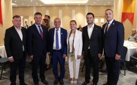 Romanya Göçmenleri Derneği'nden Çorlu'da Muhteşem Açılış Gecesi