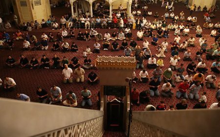 Mevlid Kandili 2026: Mevlid Kandili'nde ne yapılır, ibadetleri nelerdir? (Mevlid Kandili duası okunuşu)