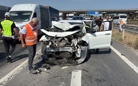 Tekirdağ’da 3 araçlı zincirleme kaza; 2 yaralı
