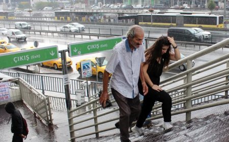 İstanbul'da sonbahar provası. Hava bir anda soğuyacak, sağanak bastıracak