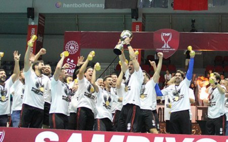 Hentbol Cumhurbaşkanlığı Kupası'nın sahibi Beşiktaş oldu!