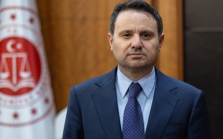 Bakan Gürlek'ten İdris Naim Şahin'e araç tepkisi. "Söyledikleri ile dosyadaki kayıtlar uyuşmuyor"
