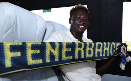 Fenerbahçe, yeni transferi Oppong için imza töreni düzenledi!