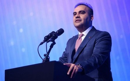 Bakan Kacır: AR-GE teşviklerimizle teknoloji girişimlerimizin yanında olmaya devam edeceğiz
