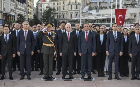 İstanbul'da 30 Ağustos Zafer Bayramı töreni düzenlendi