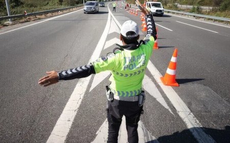 İstanbul'da bugün hangi yollar kapalı? 30 Ağustos trafiğe kapalı yollar ve alternatif güzergahlar