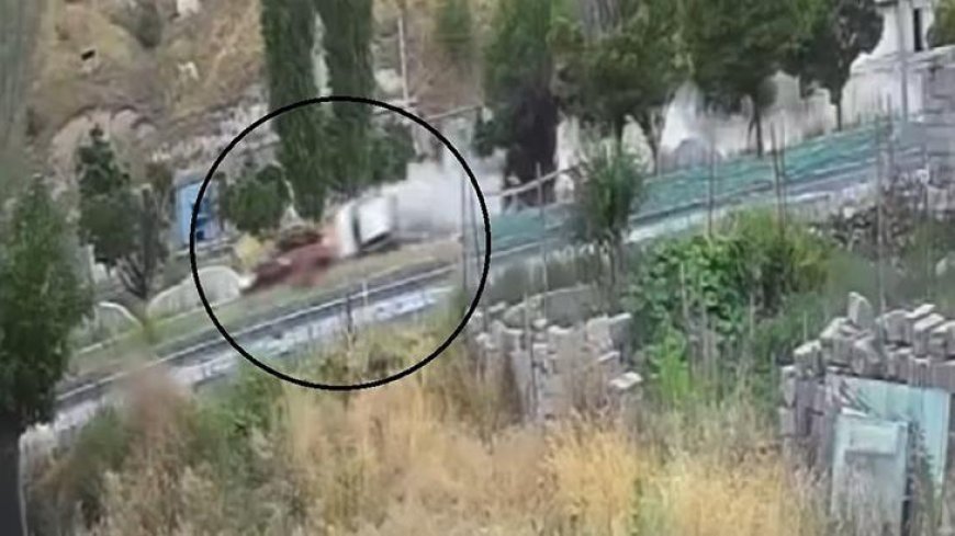 Gelin arabası takla attı! Düğün konvoyundaki feci kaza kamerada