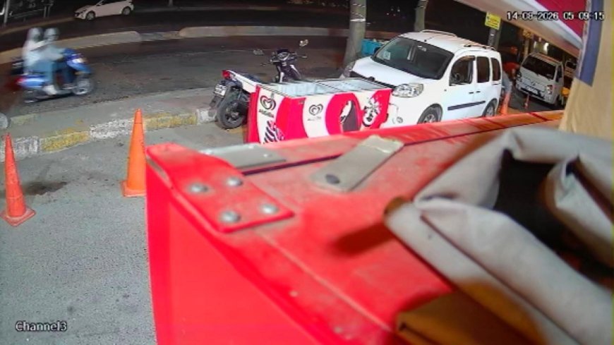 Beyoğlu’nda maskeli 2 kişi marketi kurşun yağmuruna tuttu
