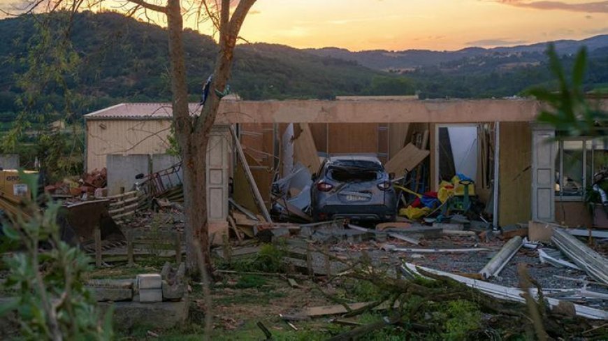 Fransa'yı kasırga vurdu! Çatılar uçtu, 41 kişi yaralandı