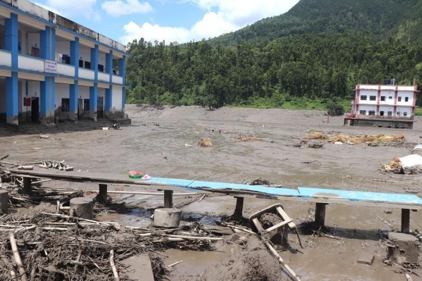 Nepal'deki selde hayatını kaybedenlerin sayısı 734'e yükseldi