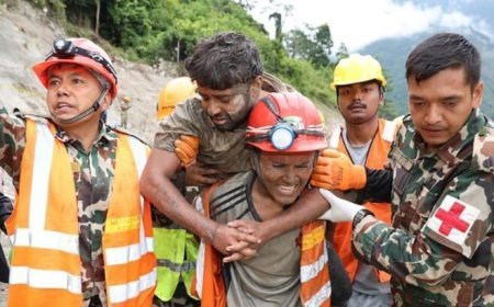 SON DAKİKA HABERLER: Nepal'de sel felaketinden günler sonra gelen mucize! 'Ses duyuldu'