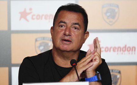 Acun Ilıcalı: 'Tek hedefimiz Premier Lig'de kalmak!'