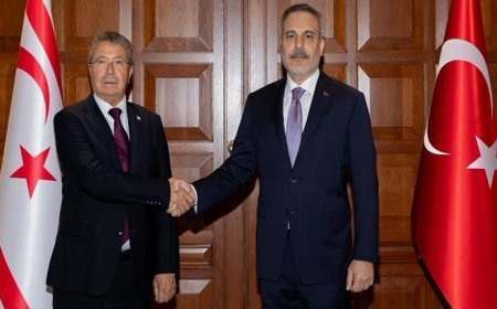 Dışişleri Bakanı Hakan Fidan, KKTC Başbakanı ve Irak Temsilciler Meclisi Başkanını kabul etti
