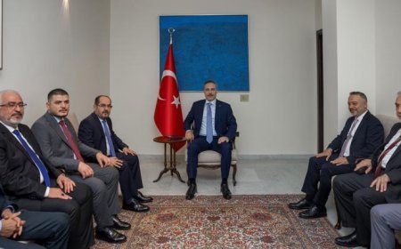 Dışişleri Bakanı Hakan Fidan, Suriye Türkmen Meclisi Başkanı Mustafa ile bir araya geldi