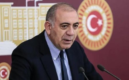 Son dakika… Gürsel Tekin’in görevine son verildi