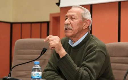 "Hocaların hocası" olarak bilinen Prof. Dr. Uğur Ersoy yaşamını yitirdi