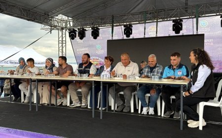 'Tekirdağ Gastronomi ve Bağcılık Festivali'nde köfte yeme yarışması yapıldı