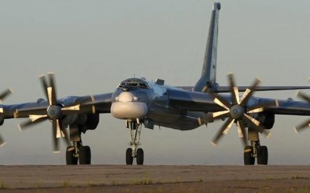 Rusya'da nükleer kapasiteli bombardıman uçağı düştü!