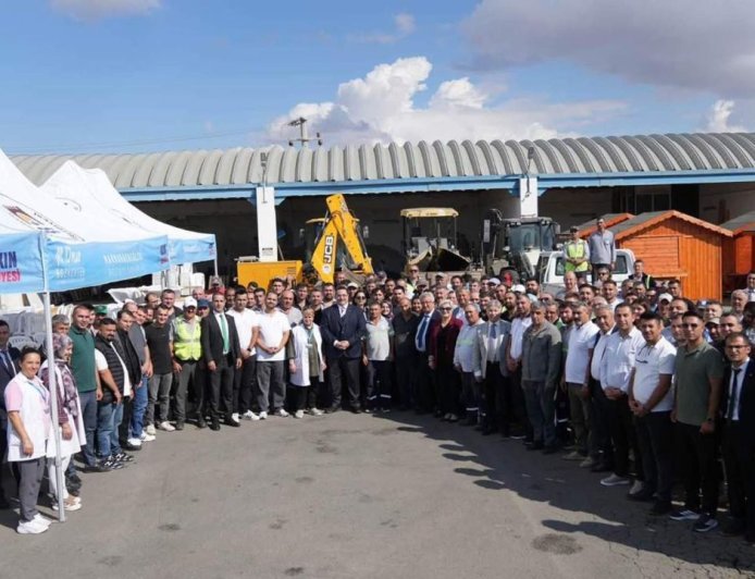 Başkan Bozkurter, belediye personeliyle kahvaltıda buluştu