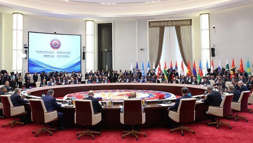 Kırgızistan'ın ev sahipliğinde düzenlenen ŞİÖ Zirvesi sona erdi! 28 Belge imzalandı