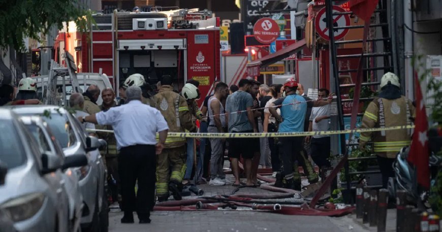 Bakırköy'de otelde yangın: 12 yaralı