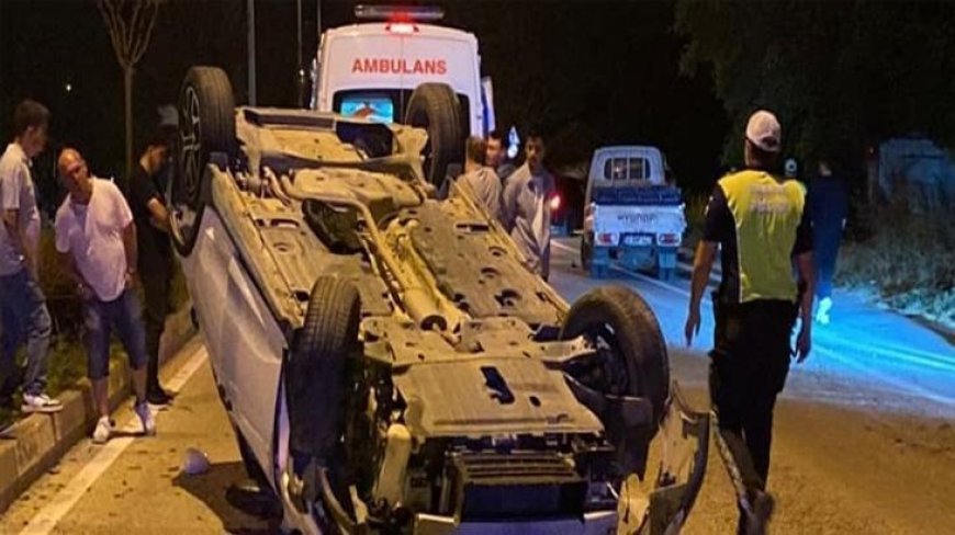 Bursa'da feci kaza! Kamyonetle otomobil çarpıştı: 2 yaralı