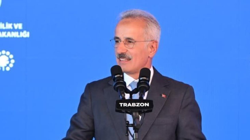 Bakan Uraloğlu: Trabzon'a yakışır canlı bir yaşam merkezi inşa ediyoruz