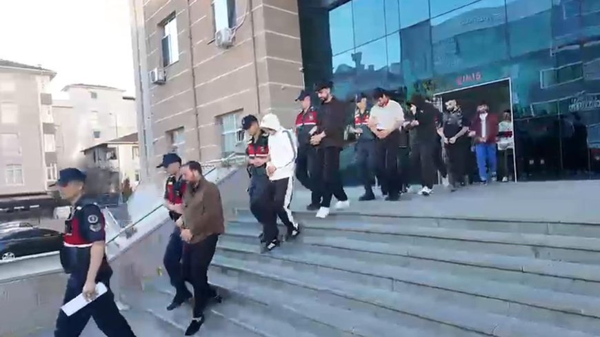 Hesaplarında 2,3 milyar liralık hareketlilik olan yasa dışı bahis şüphelilerine operasyon: 12 tutuklama