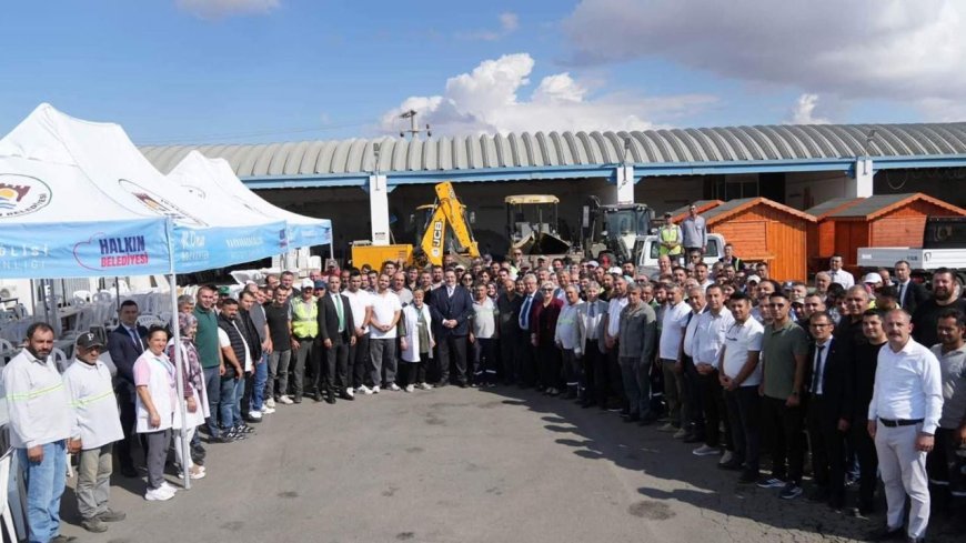 Başkan Bozkurter, belediye personeliyle kahvaltıda buluştu