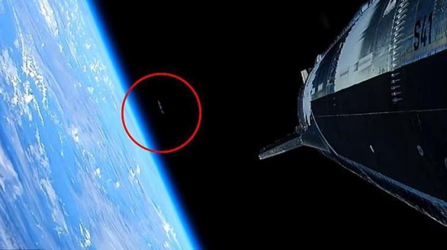 Kameraya takıldı, sonra kayboldu! Tarihi uçuşta büyük UFO gizemi: 'Hepimiz canlı yayında gördük'