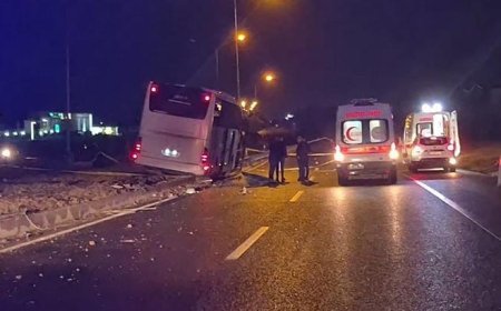 Malatya'da otobüs ile çarpışan hafif ticari araçtaki karı-koca öldü; 3 yaralı