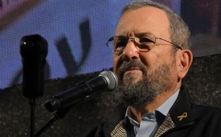 Eski İsrail Başbakanı Barak: Netanyahu seçimleri erteleyebilecek bir savaşa zemin hazırlıyor