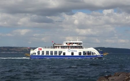 Ege'de fırtına. Gökçeada feribot seferlerinde iptaller var