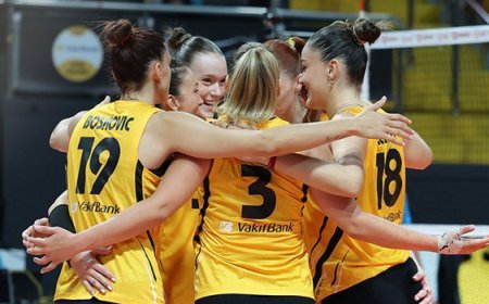 VakıfBank sezona galibiyetle başladı!
