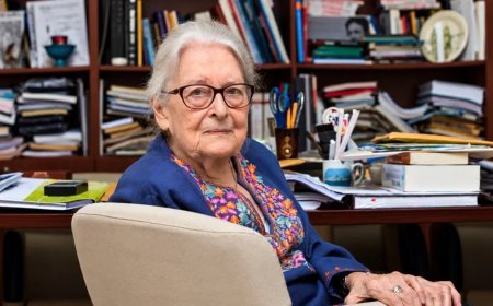 Felsefenin öncü ismi Prof. Dr. İoanna Kuçuradi'ye veda