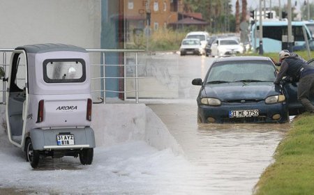Kentte dolu kabusu! Dakikalar içinde her yer beyaza büründü