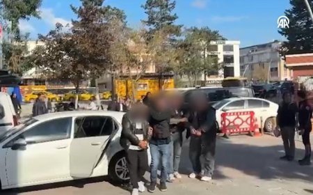 Kendisini savcı olarak tanıtıp milyonluk vurgun yaptı! Cebinden çıkan şoke etti