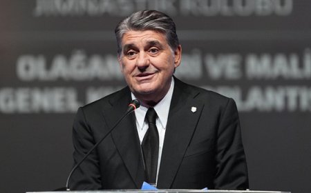 Beşiktaş’ta Serdal Adalı ve yönetim kurulu üyeleri mazbatalarını aldı