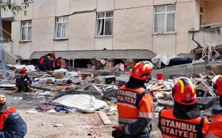 İstanbul'da çöken bina sonrası gözaltılar başladı