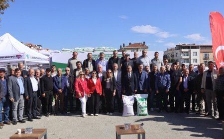 Tekirdağ Büyükşehir Belediyesi'nden üreticiye tohum desteği