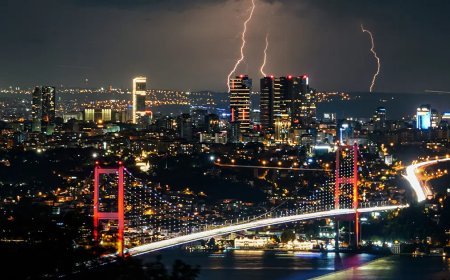 Pastırma sıcakları kısa sürecek: İstanbul'a üç gün yağmur yağacak, sıcaklık 7 derece düşecek