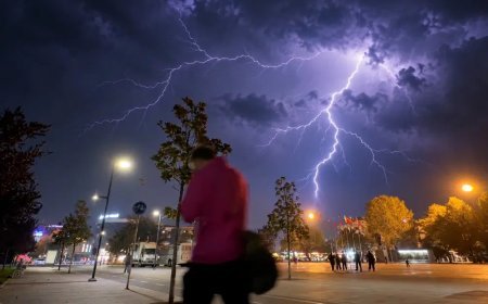 Bahar havası yerini soğuk ve yağışa bırakıyor. İstanbul'da sıcaklık 10 derece düşecek