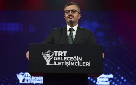 'Türkiye Yüzyılı'nı aynı zamanda İletişimin Yüzyılı haline getirmek için gayret gösteriyoruz'