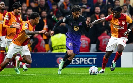 Galatasaray'ın Barcelona yenilgisi sonrası dikkat çeken sözler! 'Aklımıza gelen başımıza geldi! Baş etmek mümkün değil'