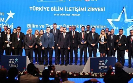 İlk Türkiye Bilim İletişimi Zirvesi düzenlendi! Bakan Kacır: Ülkemizin dört bir yanına yayacağız